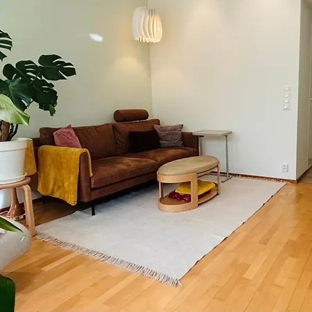 Entire Cozy House With Nature,sauna,patio,parking