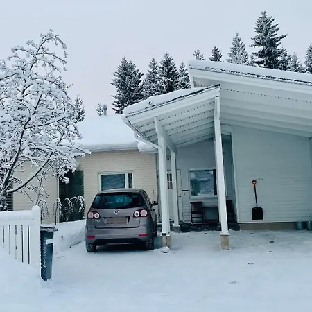 Entire Cozy House With Nature,sauna,patio,parking Feriehus